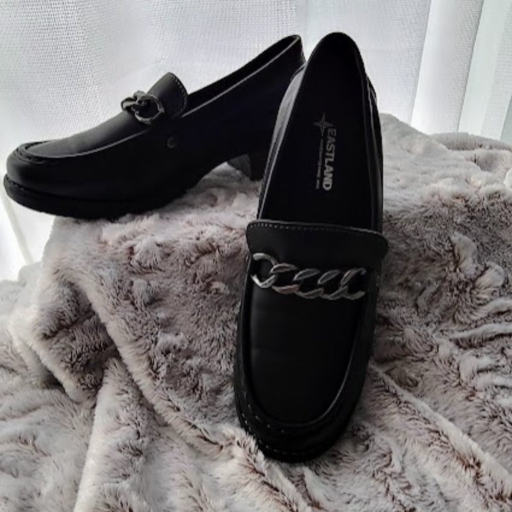 EASTLAND Nora Slip-On Loafers Size 9 Wide